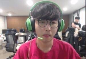 用实际行动 用实际行动