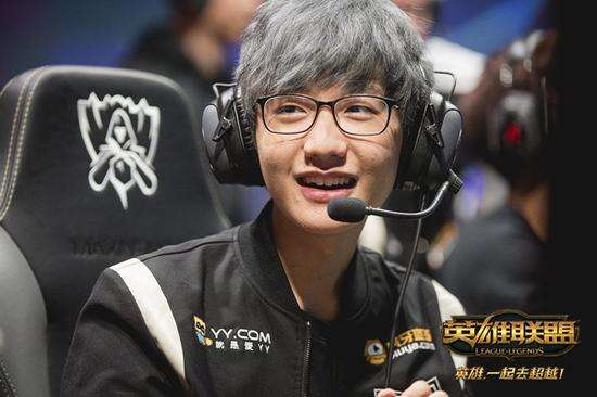 赛增添了精 赛增添了精