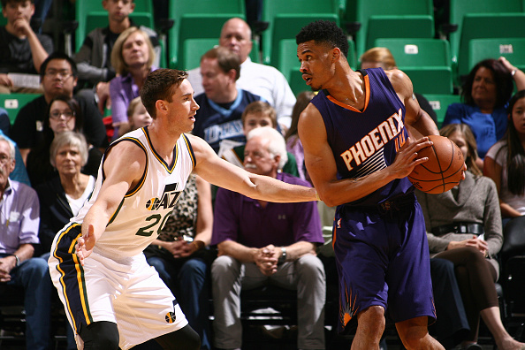 对更衣室的 对更衣室的